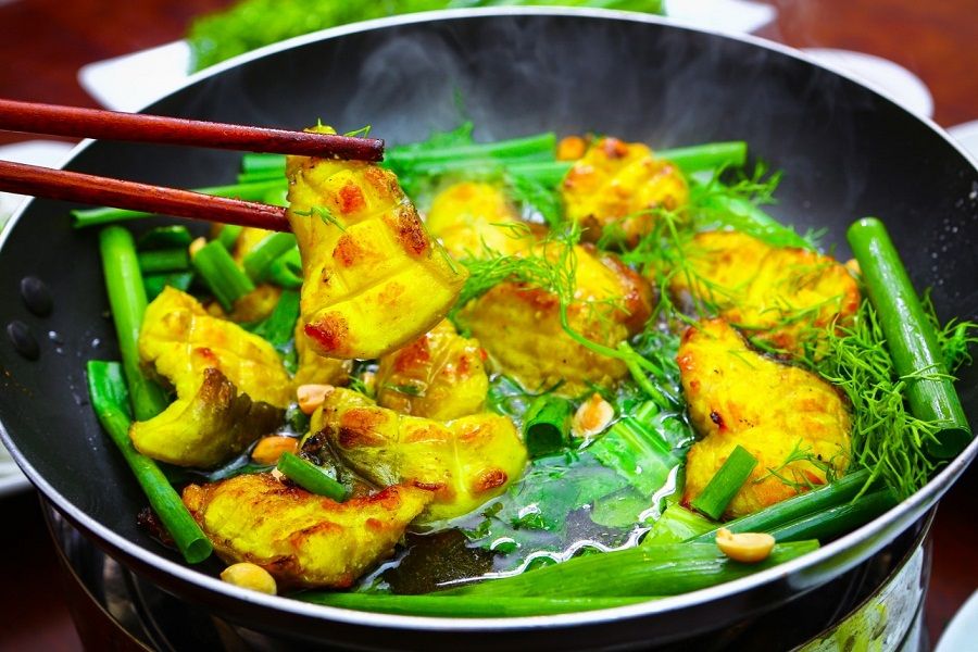 Cha Ca Recipe: La Vong Turmeric Fish with Dill (Hanoi)